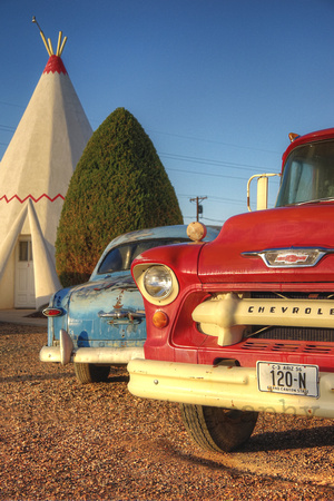 Wigwam with 1957 Chevy 4400