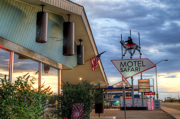 Motel Safari